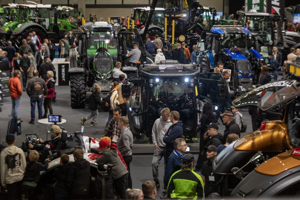Maatalouskonemessut 2024 valtra
